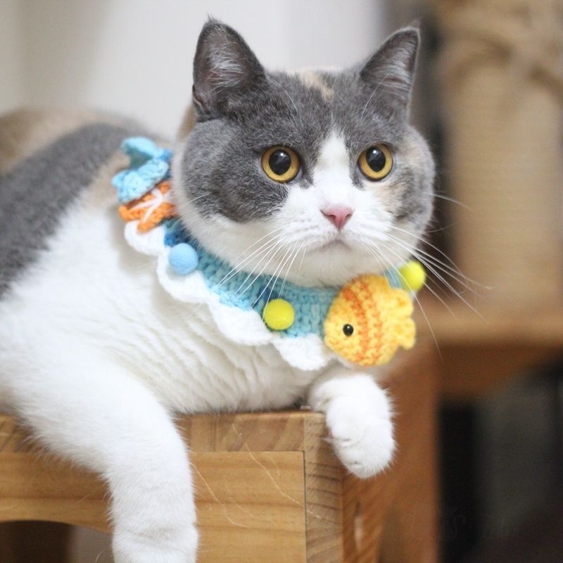 Hand-Knitted Wool Pet Collar Scarf Adjustable for Dogs and Cats
